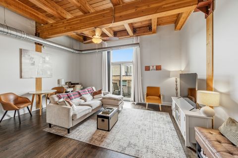 Tiny photo for 500 N DAMEN Avenue #307, Chicago, IL 60622 (MLS # 12611275)