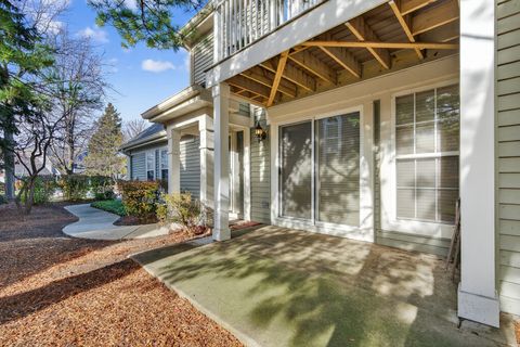 Tiny photo for 909 Little Falls Court #909, Elk Grove Village, IL 60007 (MLS # 12516479)