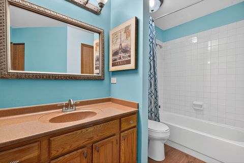 Tiny photo for 909 Little Falls Court #909, Elk Grove Village, IL 60007 (MLS # 12516479)