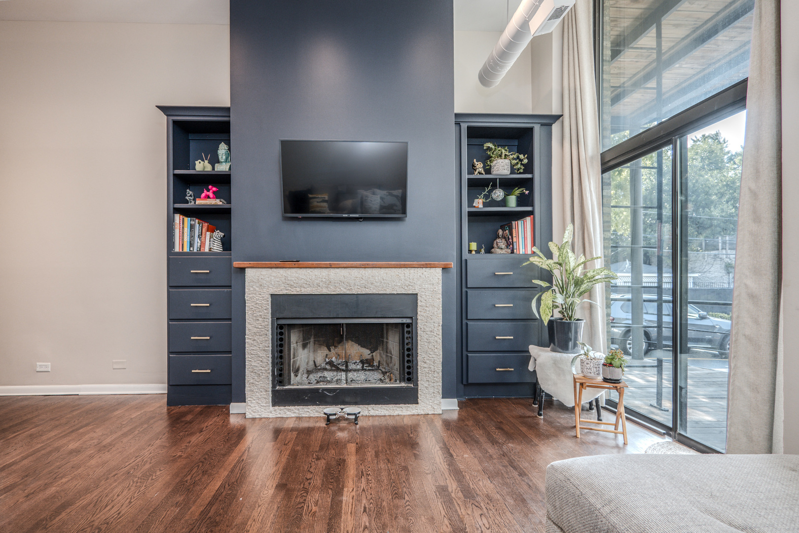 2343 N Greenview Avenue 110