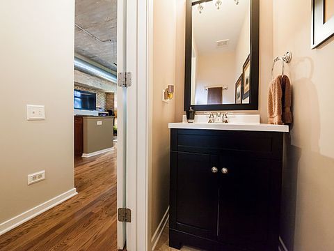 Tiny photo for 900 N KINGSBURY Street #777, Chicago, IL 60610 (MLS # 12467163)