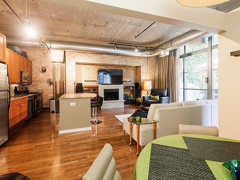 Tiny photo for 900 N KINGSBURY Street #777, Chicago, IL 60610 (MLS # 12467163)