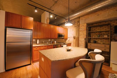 Tiny photo for 900 N KINGSBURY Street #777, Chicago, IL 60610 (MLS # 12467163)