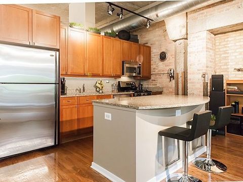 Tiny photo for 900 N KINGSBURY Street #777, Chicago, IL 60610 (MLS # 12467163)