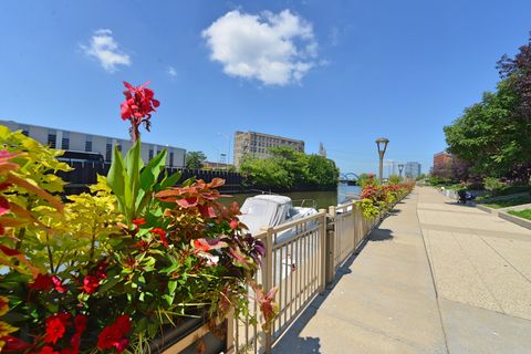 Tiny photo for 900 N KINGSBURY Street #777, Chicago, IL 60610 (MLS # 12467163)