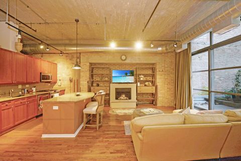 Tiny photo for 900 N KINGSBURY Street #777, Chicago, IL 60610 (MLS # 12467163)