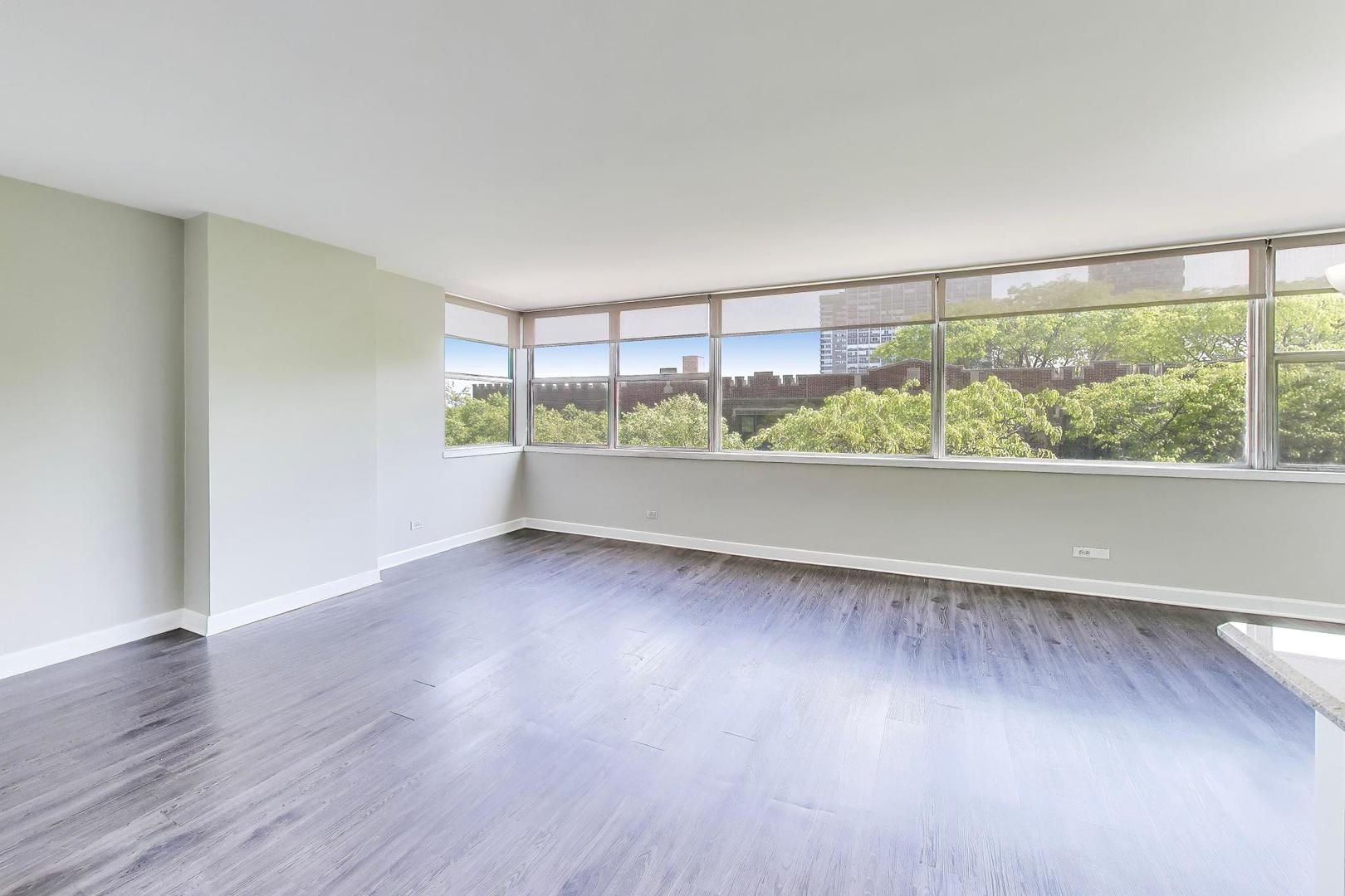 6301 N sheridan Road 4G