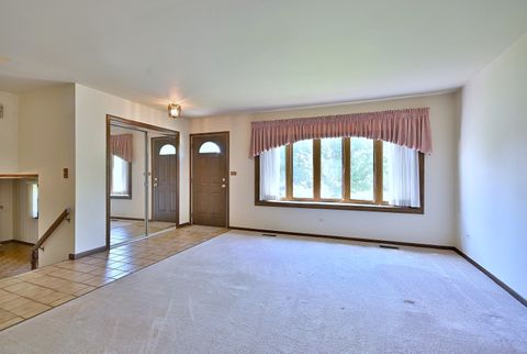 Tiny photo for 722 Merlin Drive, Schaumburg, IL 60193 (MLS # 12486537)