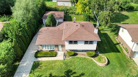 Tiny photo for 722 Merlin Drive, Schaumburg, IL 60193 (MLS # 12486537)