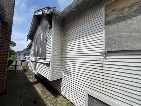 Tiny photo for 10505 S Wentworth Avenue, Chicago, IL 60628 (MLS # 12474062)