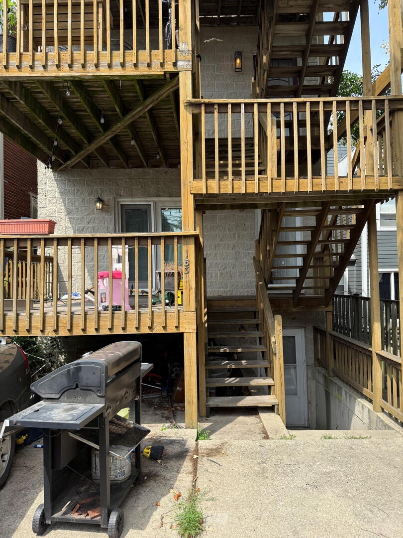 1531 W Oakdale Avenue 1