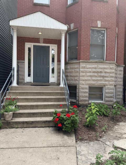 Photo of 1531 W Oakdale Avenue #1, Chicago, IL 60657 (MLS # 12452257)