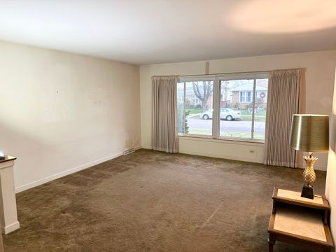 Tiny photo for 5844 Warren Street, Morton Grove, IL 60053 (MLS # 12523298)