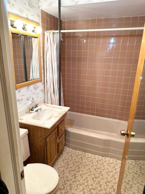 Tiny photo for 5844 Warren Street, Morton Grove, IL 60053 (MLS # 12523298)