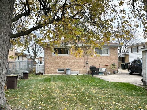 Tiny photo for 5844 Warren Street, Morton Grove, IL 60053 (MLS # 12523298)