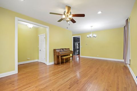 Tiny photo for 3324 N Albany Avenue, Chicago, IL 60618 (MLS # 12577593)