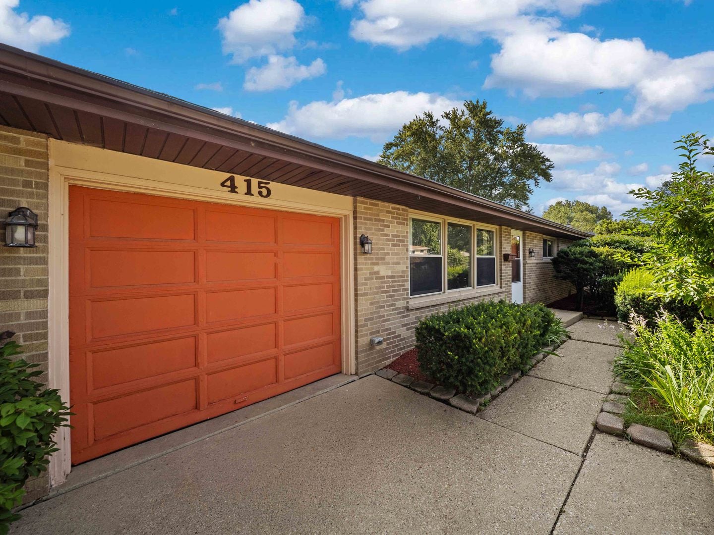 415 Tennyson Road