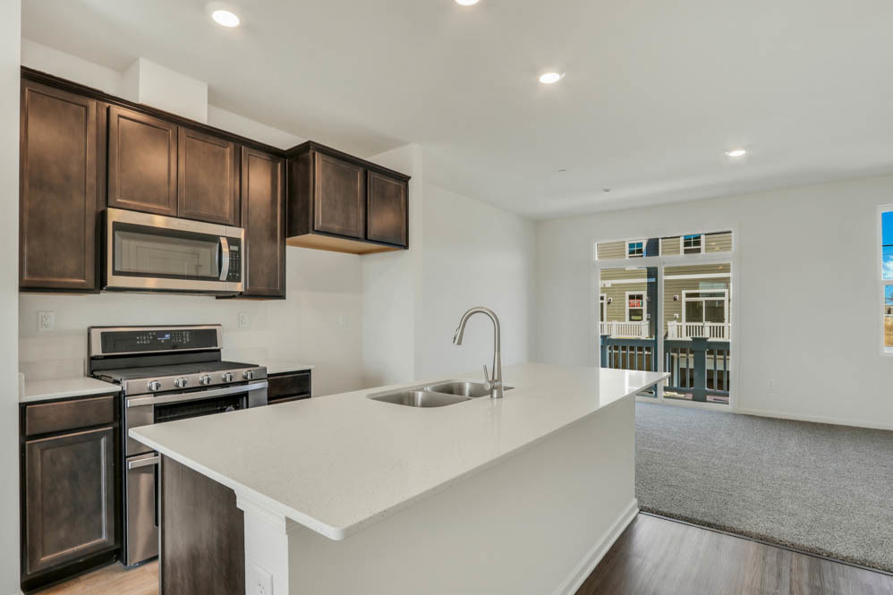 2166 glacier Street