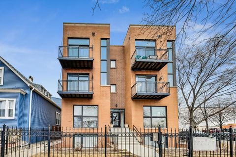 2901 N Fairfield Avenue 2S Chicago IL 60618