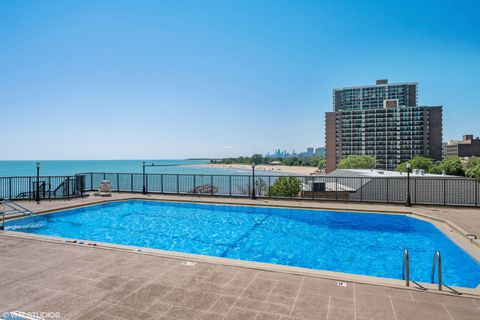 Tiny photo for 6007 N Sheridan Road #25E, Chicago, IL 60660 (MLS # 12480322)