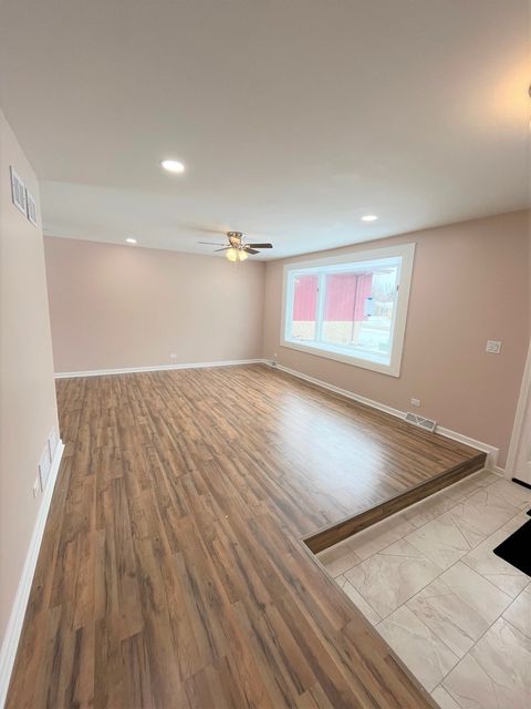 Tiny photo for 525 S Cherry Street, Itasca, IL 60143 (MLS # 12529596)