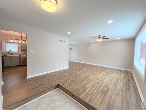 Tiny photo for 525 S Cherry Street, Itasca, IL 60143 (MLS # 12529596)