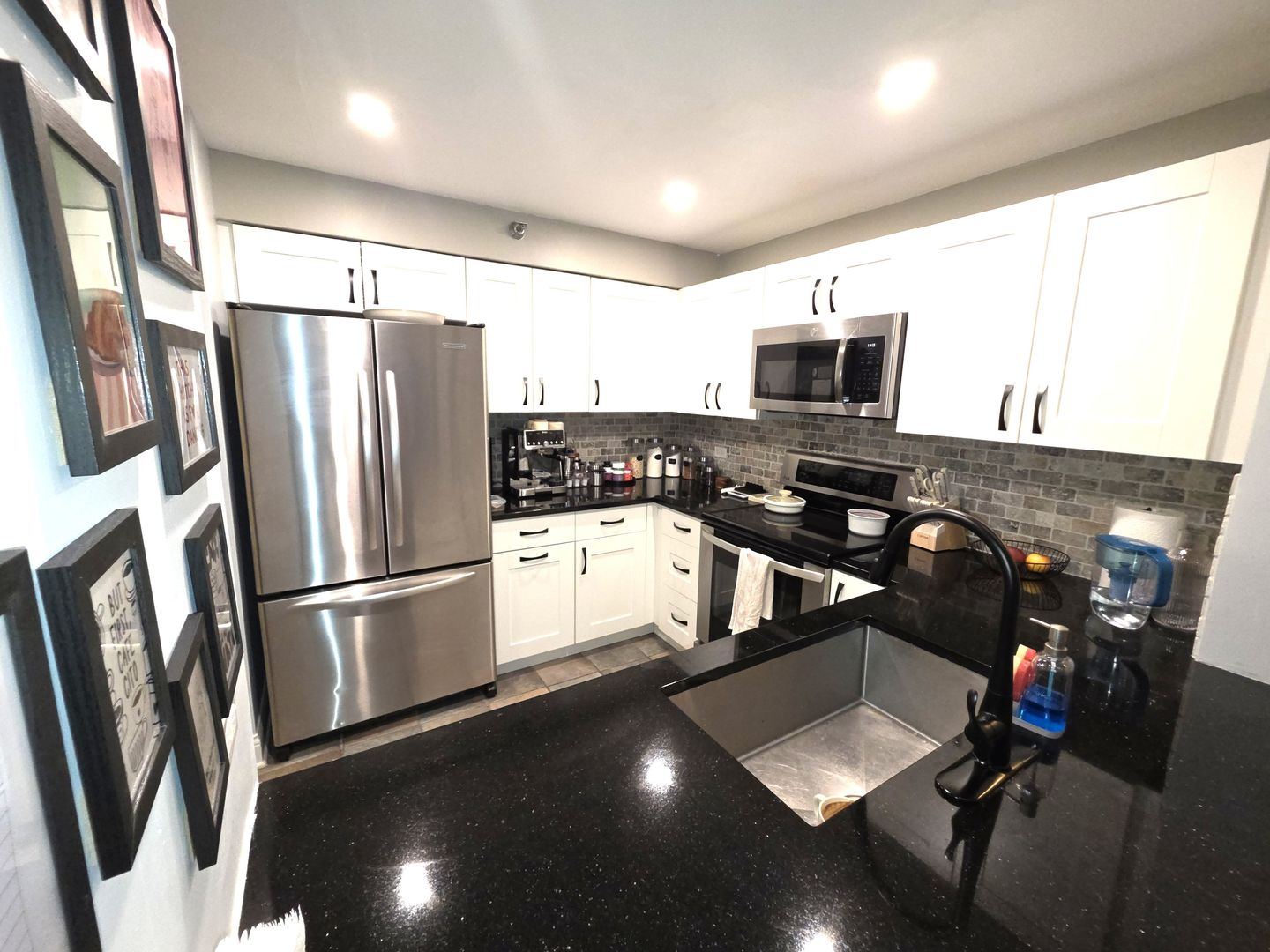 345 N La Salle Drive 205