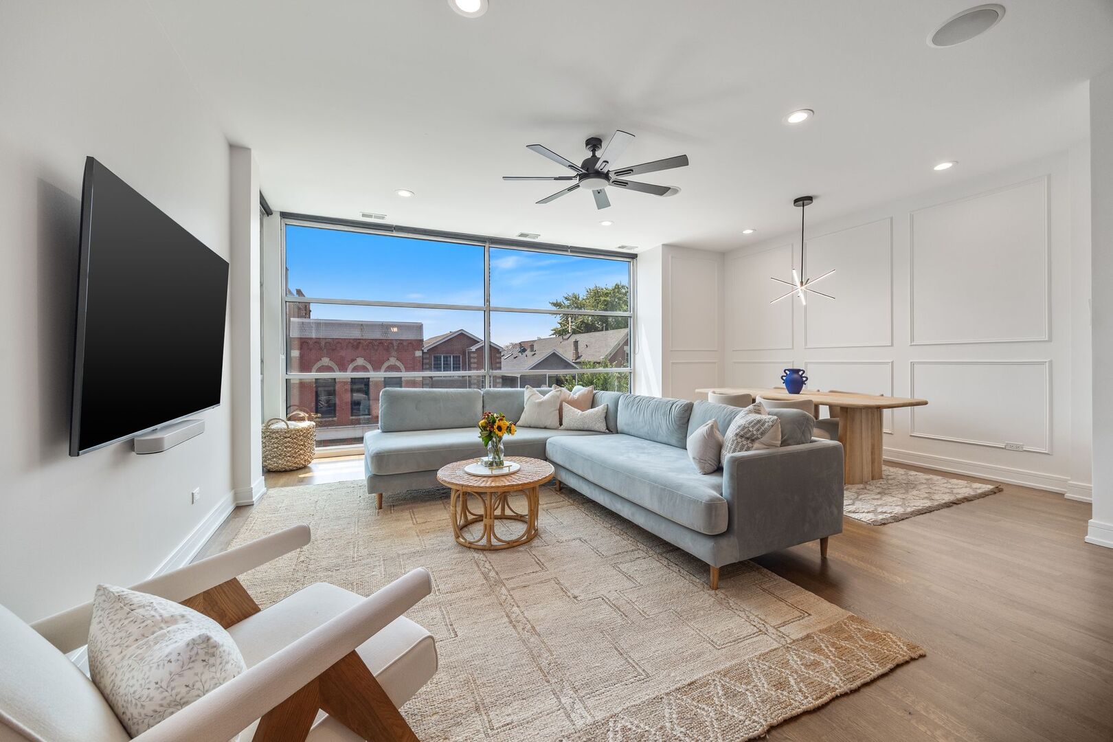 1510 W Cortez Street 3E