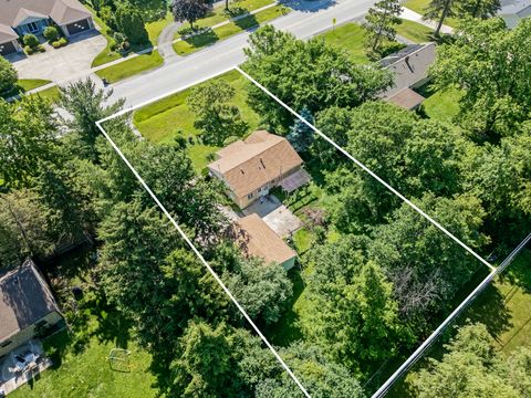 Tiny photo for 5736 Willow Springs Road, La Grange Highlands, IL 60525 (MLS # 12401911)
