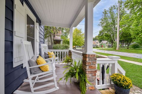 Tiny photo for 125 N JACKSON Street, Batavia, IL 60510 (MLS # 12493387)