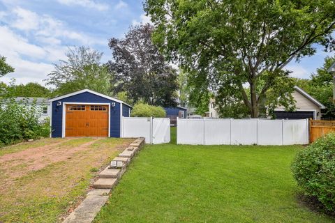 Tiny photo for 125 N JACKSON Street, Batavia, IL 60510 (MLS # 12493387)