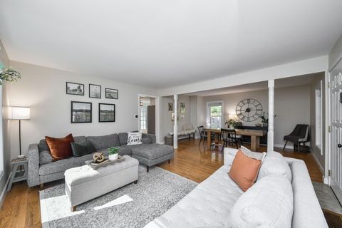 Tiny photo for 125 N JACKSON Street, Batavia, IL 60510 (MLS # 12493387)