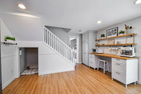 Tiny photo for 125 N JACKSON Street, Batavia, IL 60510 (MLS # 12493387)