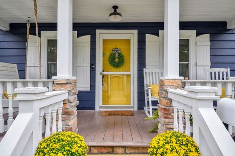 Tiny photo for 125 N JACKSON Street, Batavia, IL 60510 (MLS # 12493387)