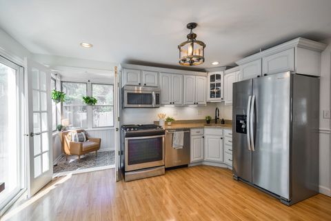 Tiny photo for 125 N JACKSON Street, Batavia, IL 60510 (MLS # 12493387)