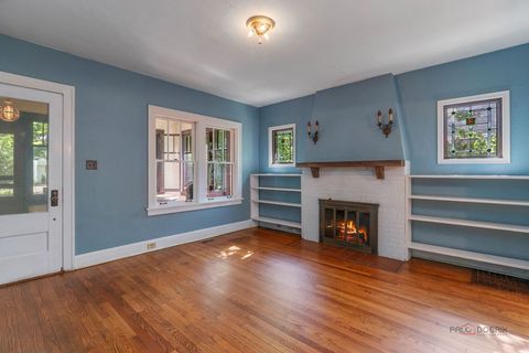Tiny photo for 362 Newman Court, Lake Bluff, IL 60044 (MLS # 12477951)