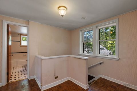 Tiny photo for 362 Newman Court, Lake Bluff, IL 60044 (MLS # 12477951)