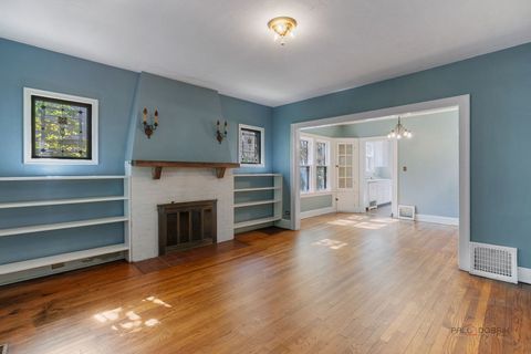 Tiny photo for 362 Newman Court, Lake Bluff, IL 60044 (MLS # 12477951)