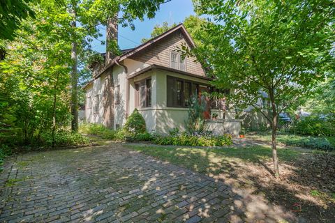 Tiny photo for 362 Newman Court, Lake Bluff, IL 60044 (MLS # 12477951)