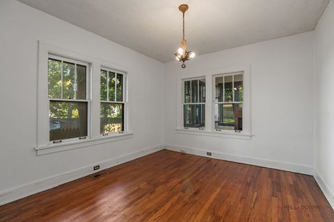Tiny photo for 362 Newman Court, Lake Bluff, IL 60044 (MLS # 12477951)