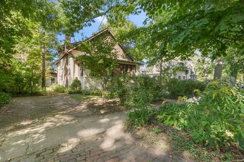 Tiny photo for 362 Newman Court, Lake Bluff, IL 60044 (MLS # 12477951)