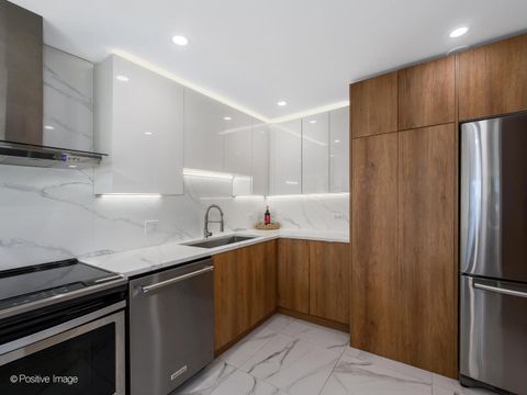 Tiny photo for 1030 N State Street #21J, Chicago, IL 60610 (MLS # 12516834)