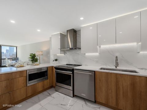 Tiny photo for 1030 N State Street #21J, Chicago, IL 60610 (MLS # 12516834)