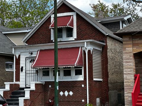 7621 S Eberhart Avenue Chicago IL 60619
