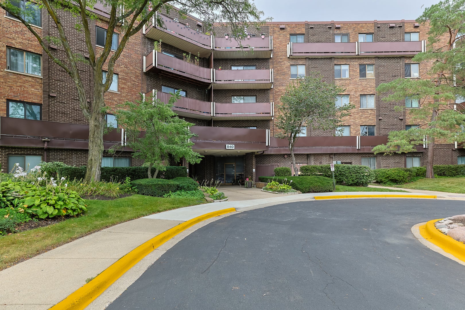 840 Wellington Avenue 501