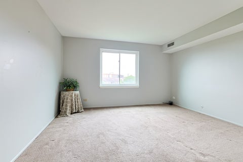 Tiny photo for 840 Wellington Avenue #501, Elk Grove Village, IL 60007 (MLS # 12751619)