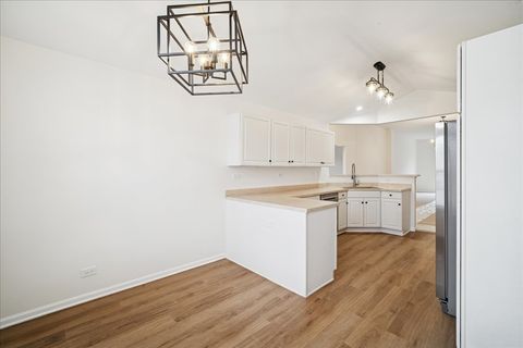 Tiny photo for 1153 Hawthorne Lane #1153, Elk Grove Village, IL 60007 (MLS # 12570289)