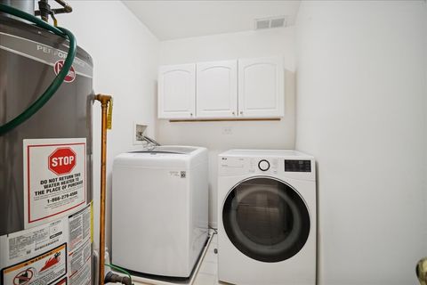 Tiny photo for 1153 Hawthorne Lane #1153, Elk Grove Village, IL 60007 (MLS # 12570289)