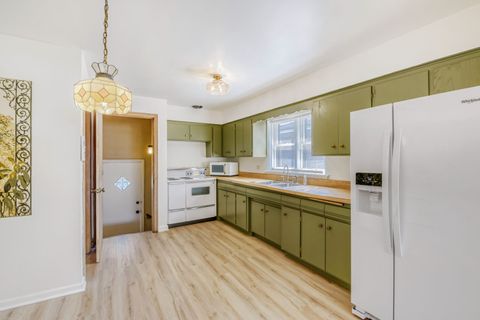 Tiny photo for 8641 S Jeffery Boulevard, Chicago, IL 60617 (MLS # 12600902)
