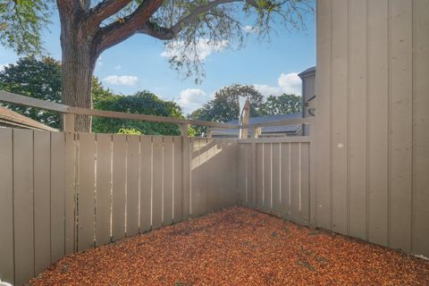 Tiny photo for 404 N SHORELINE Road #298, Lake Barrington, IL 60010 (MLS # 12495842)